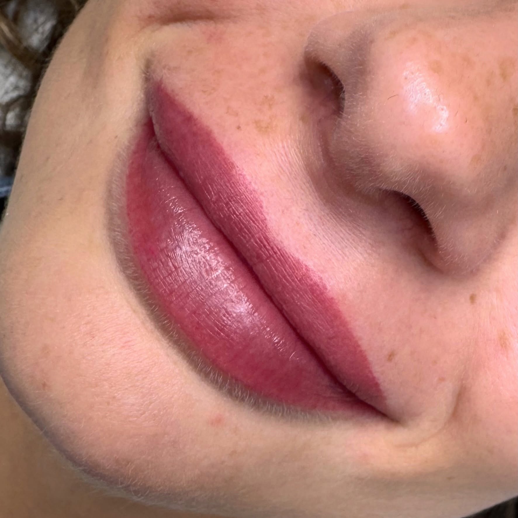 Risultato di trucco permanente labbra realizzato da RunawayLab